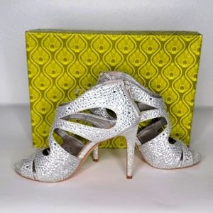 Gianni Bini Women's Flame042 color Silver Size 6M